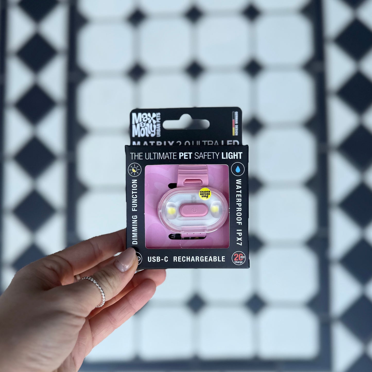 Max & Molly Matrix Light